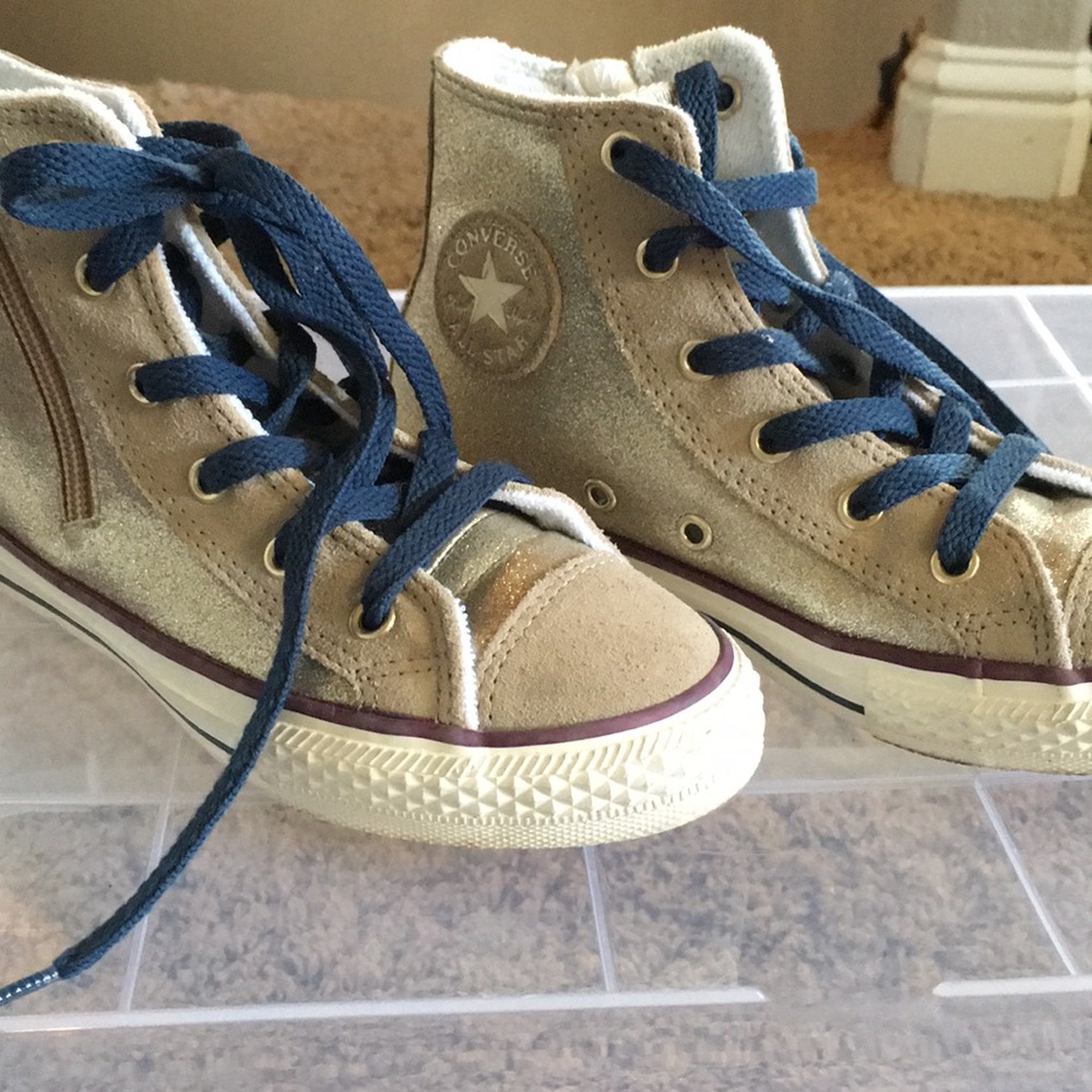 Converse Chuck Taylor Hi Tops